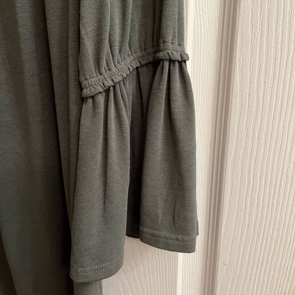 KOR~GRAY~OFF THE SHOULDER BLOUSE~ - Picture 8 of 8